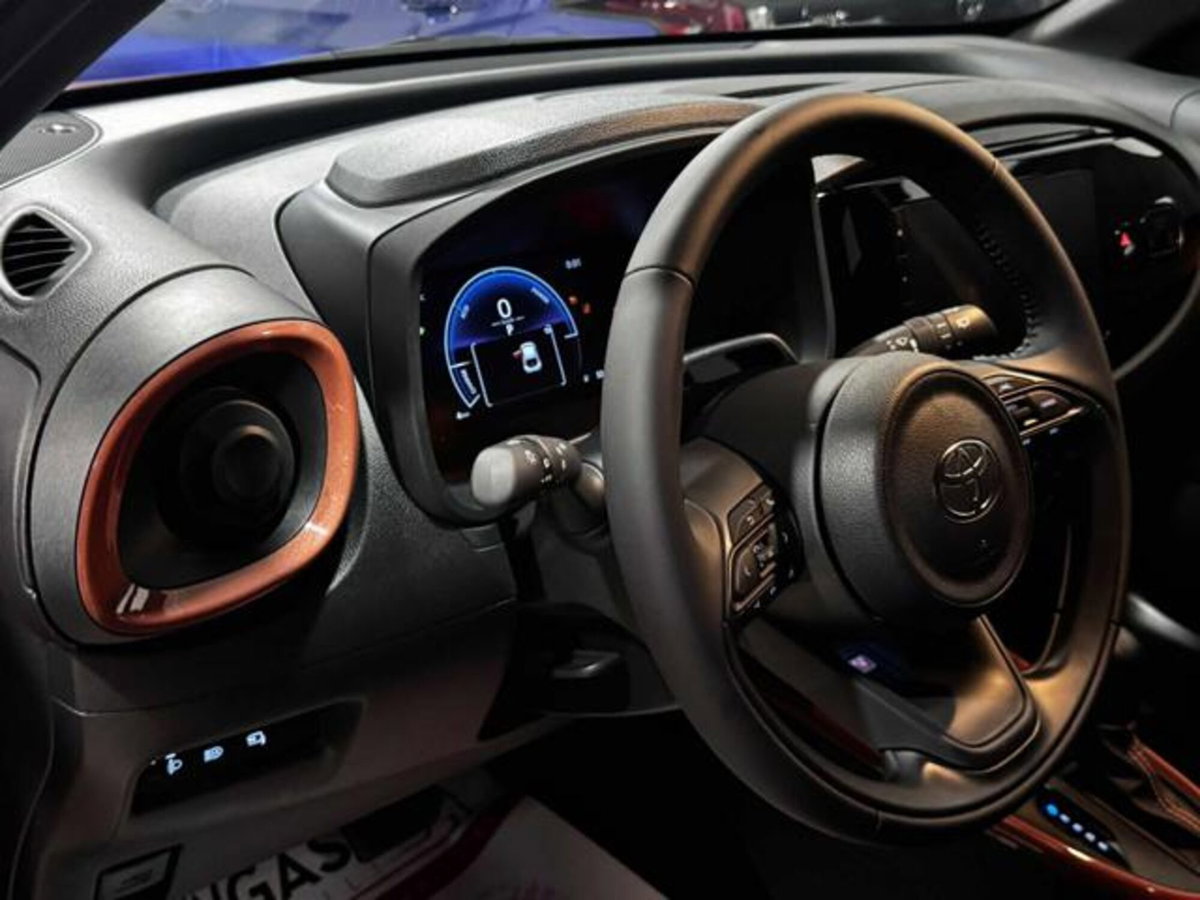 Toyota Aygo X 1.5 hybrid Icon e-cvt (16)