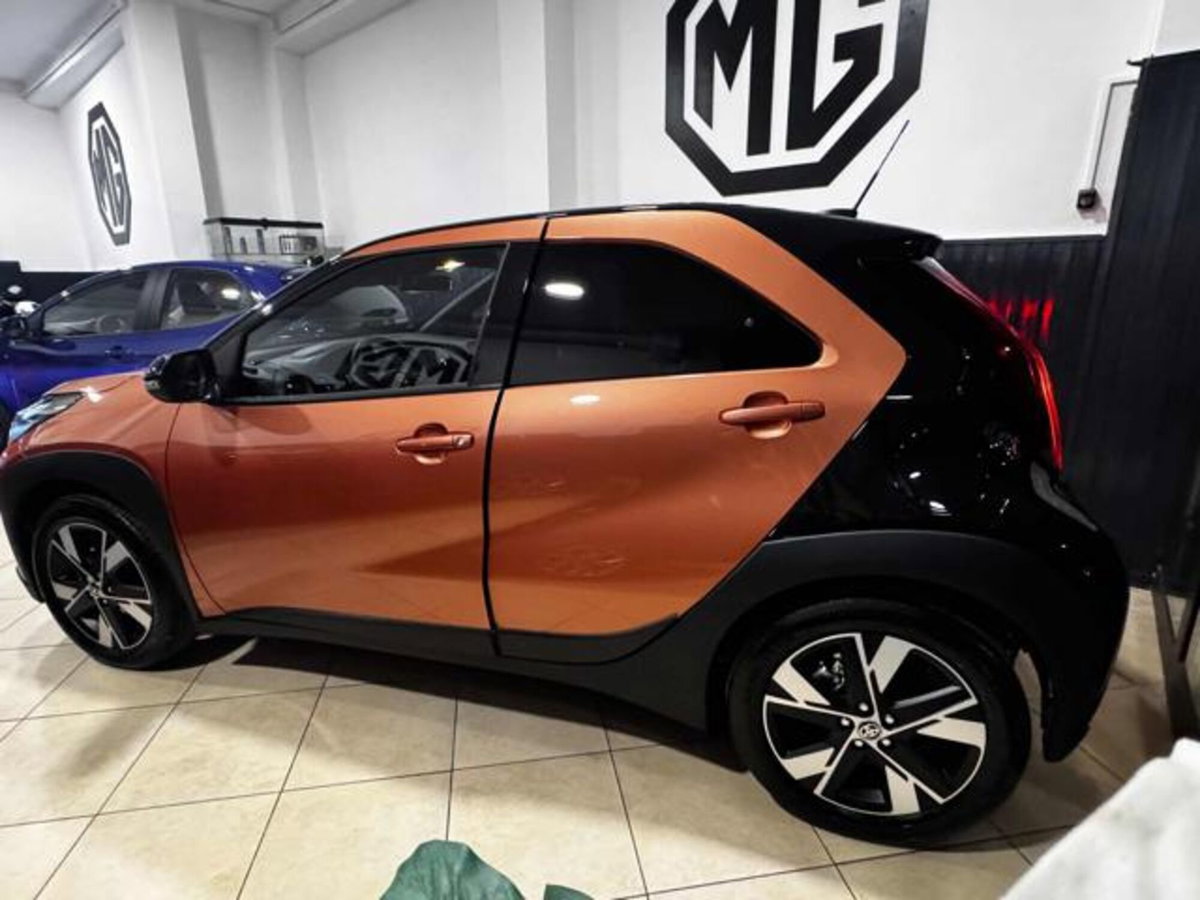 Toyota Aygo X 1.5 hybrid Icon e-cvt (4)