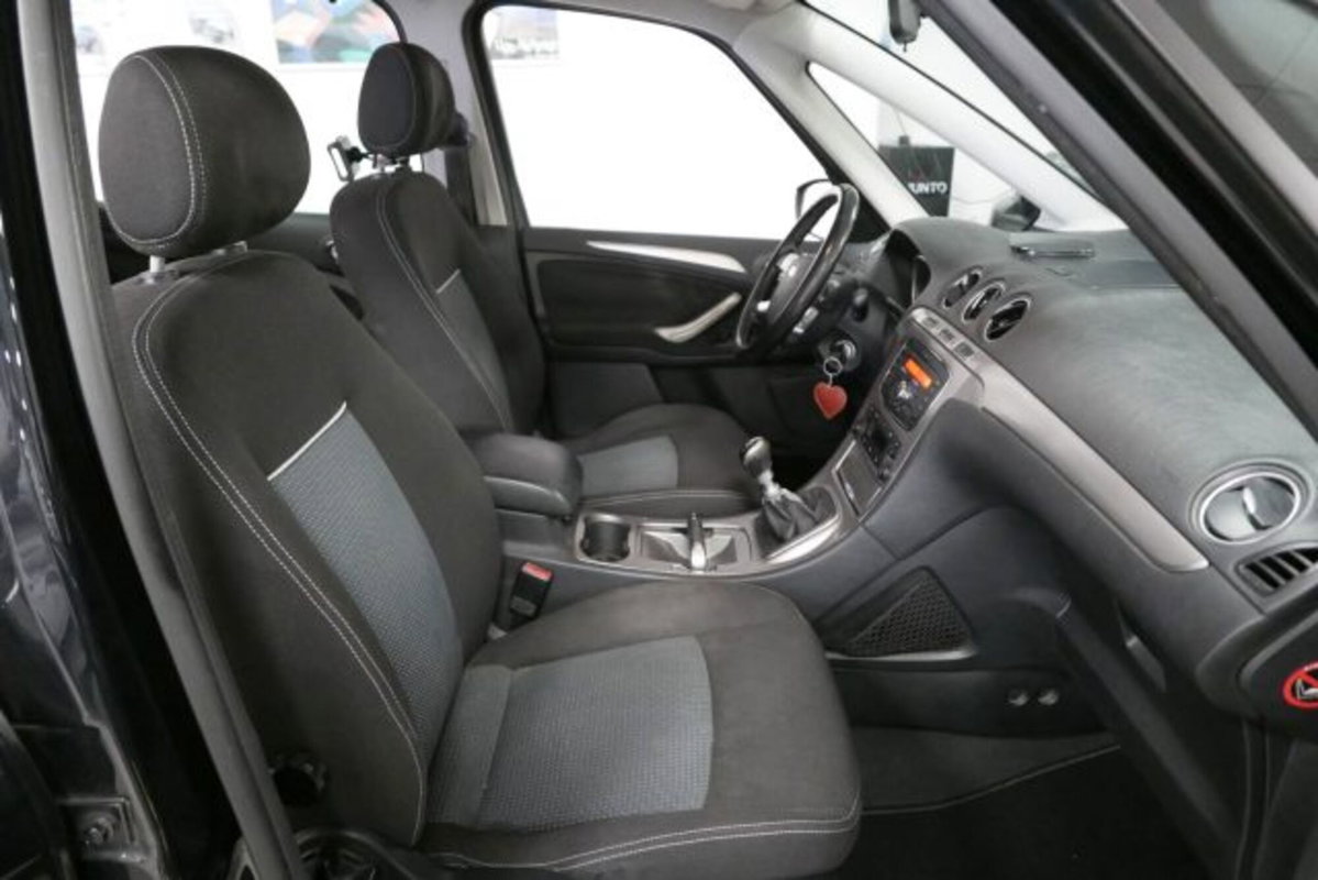 Ford Galaxy 2.0 TDCi 163 CV DPF Titanium (8)