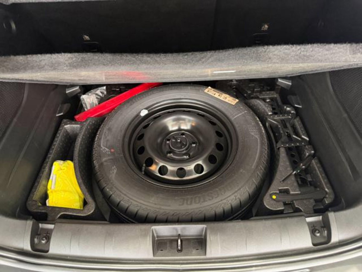 Jeep Renegade 1.6 Mjt 130 CV Longitude (8)