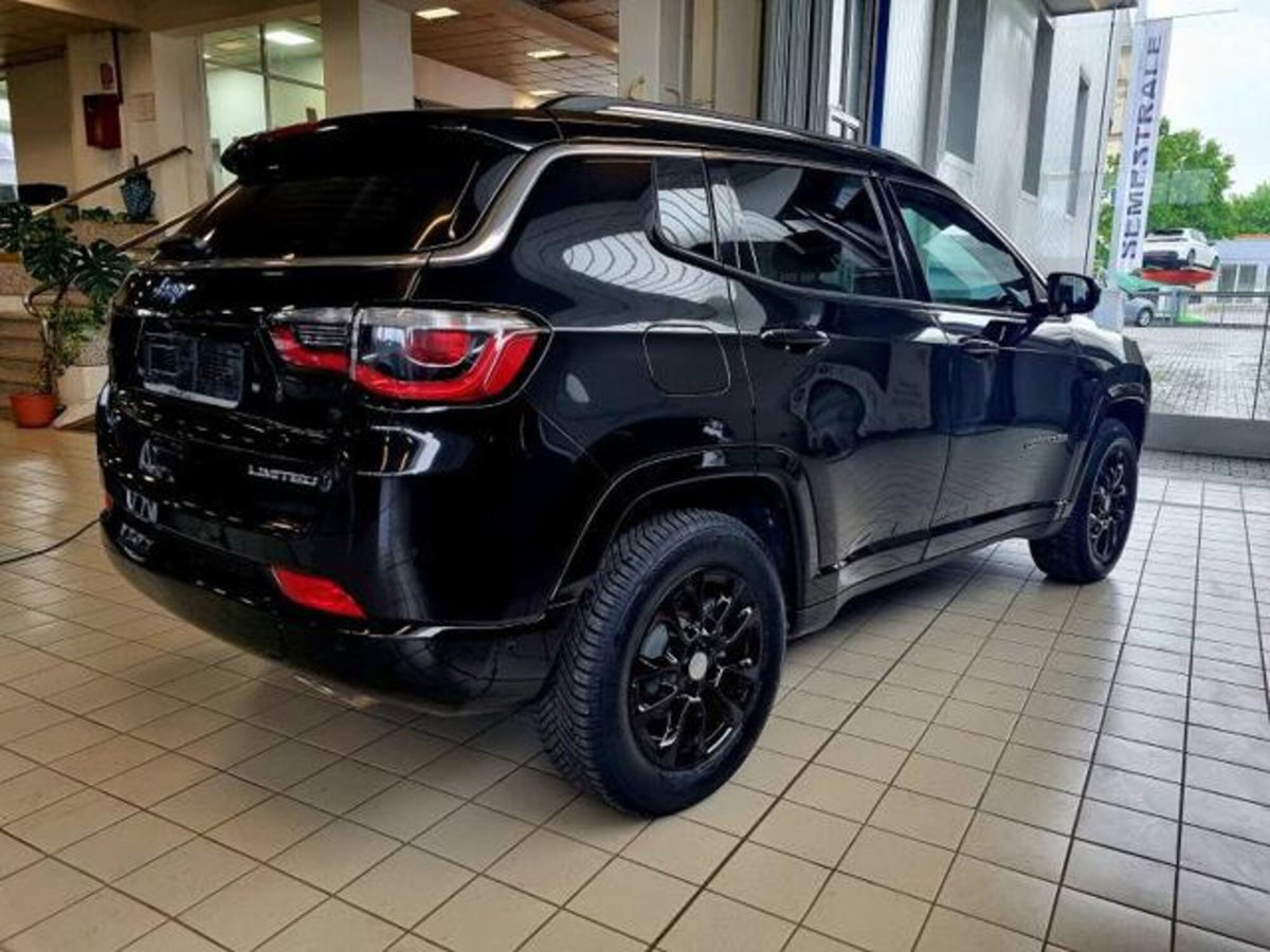 Jeep Compass 1.3 T4 190CV PHEV AT6 4xe Business Plus (3)
