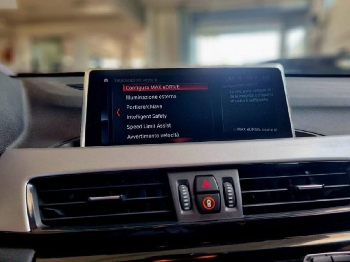 BMW X1 xDrive25e Business Advantage (7)