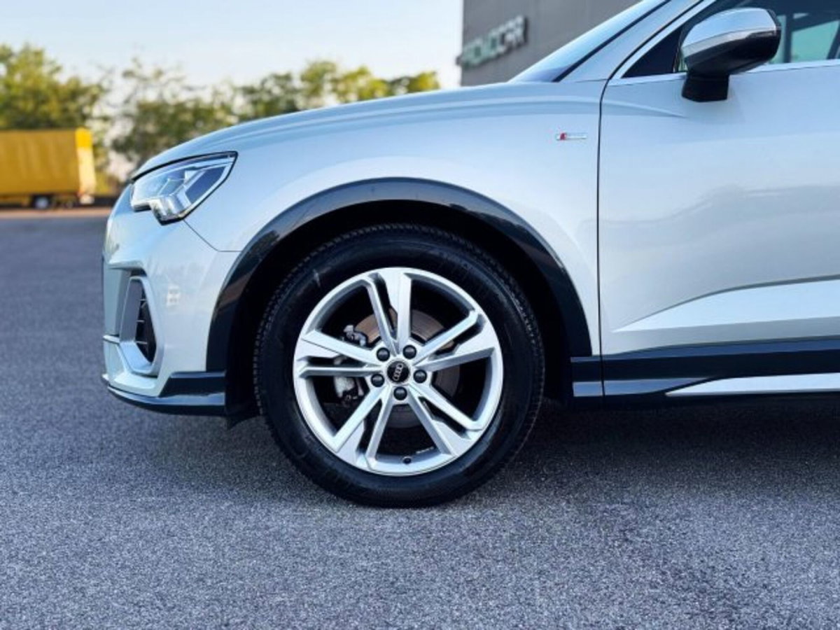 Audi Q3 Sportback 35 TDI quattro S tronic S line edition (17)