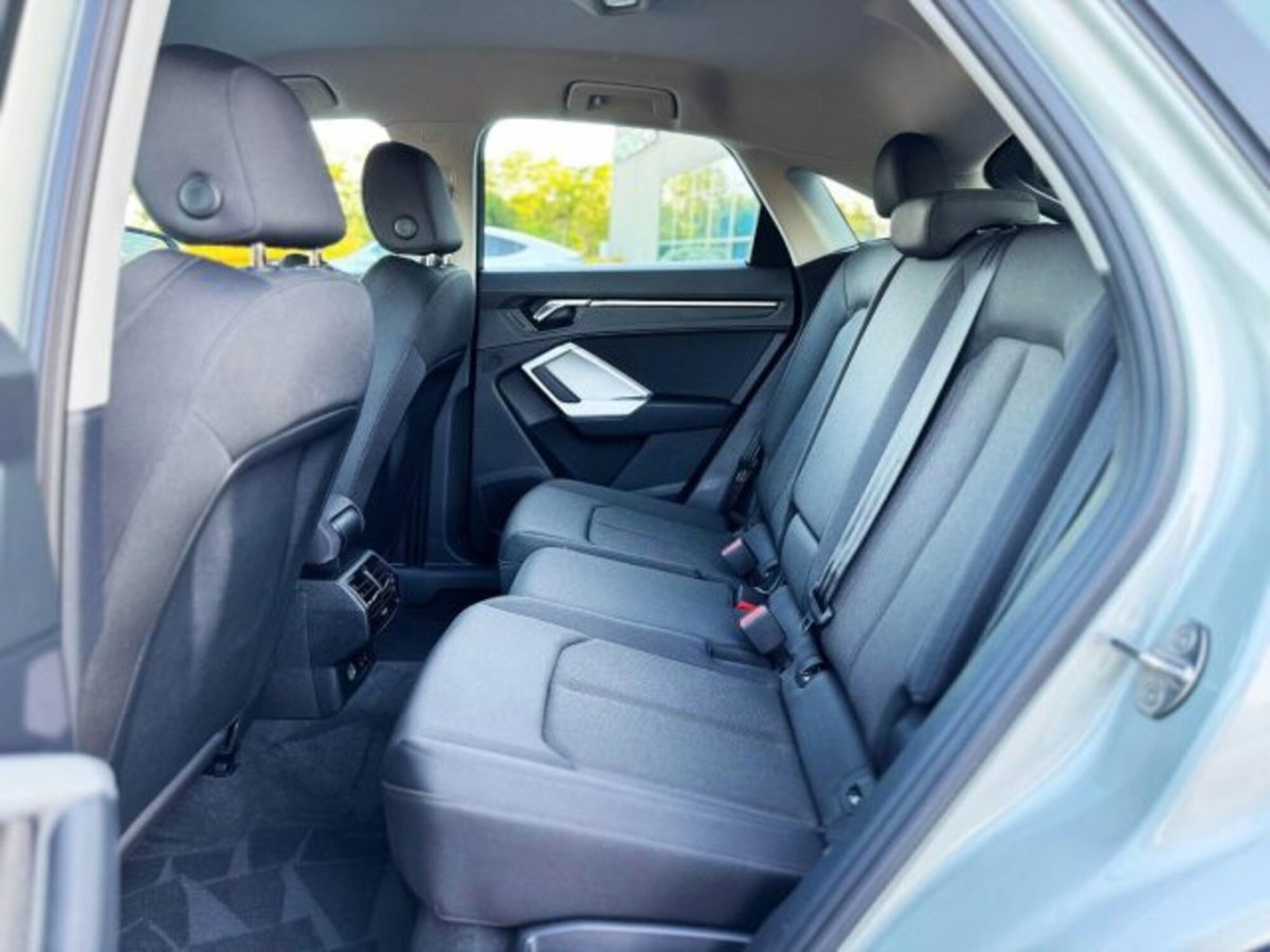 Audi Q3 Sportback 35 TDI quattro S tronic S line edition (8)