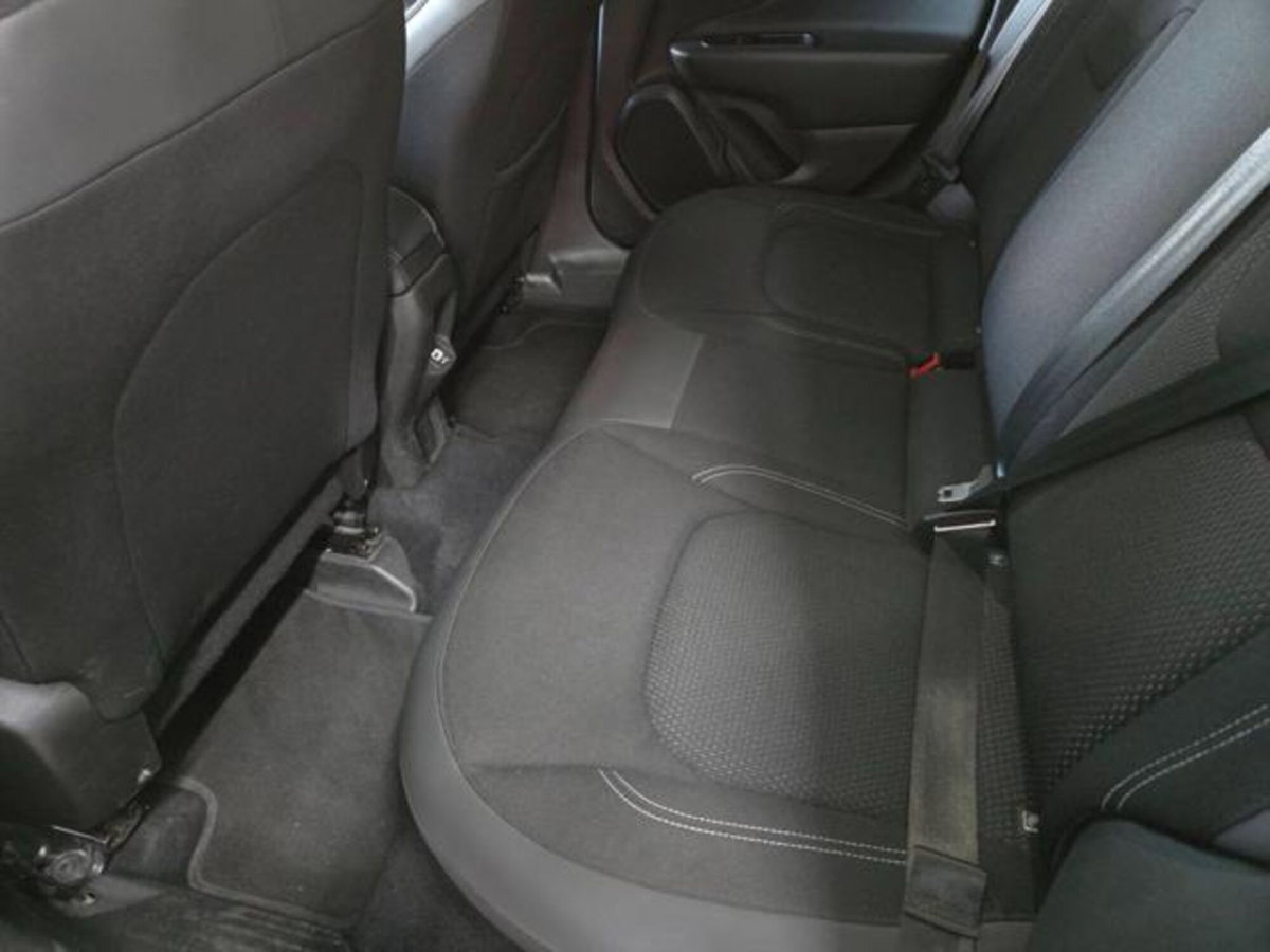 Jeep Renegade 1.6 Mjt 130 CV Limited (7)