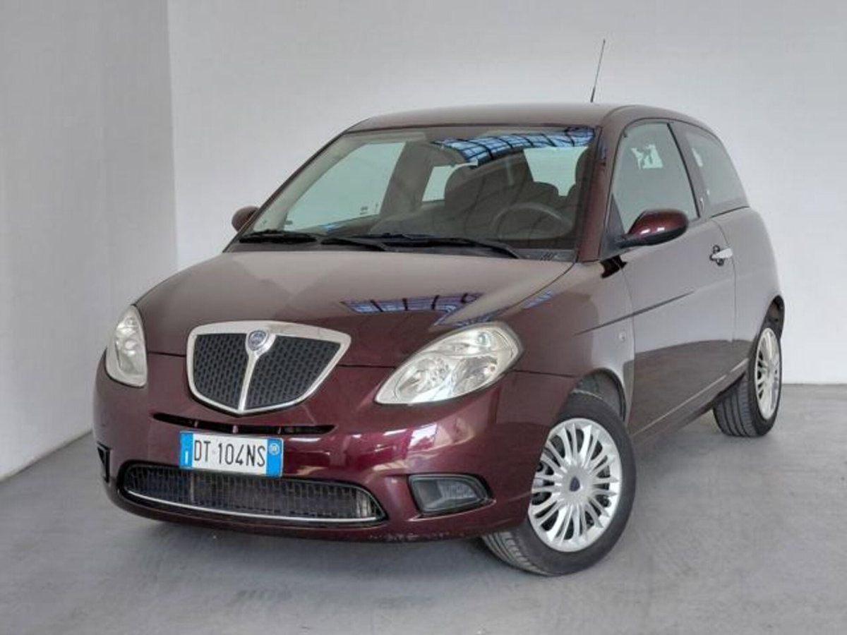 Lancia Ypsilon 1.2 New Oro
