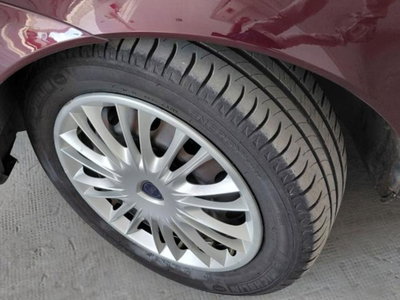 Lancia Ypsilon 1.2 New Oro (7)