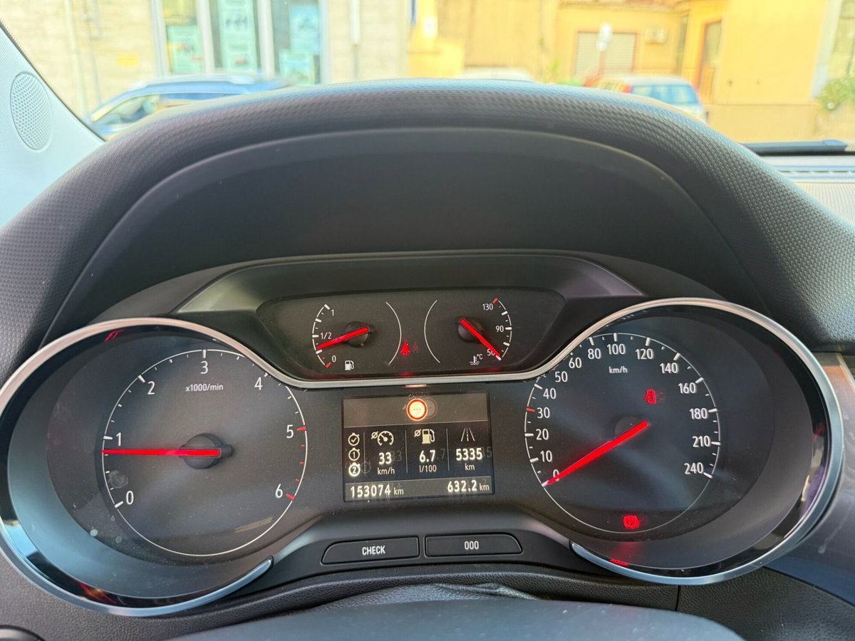 Opel Crossland X 1.6 ECOTEC D 120 CV Start&Stop Advance (7)