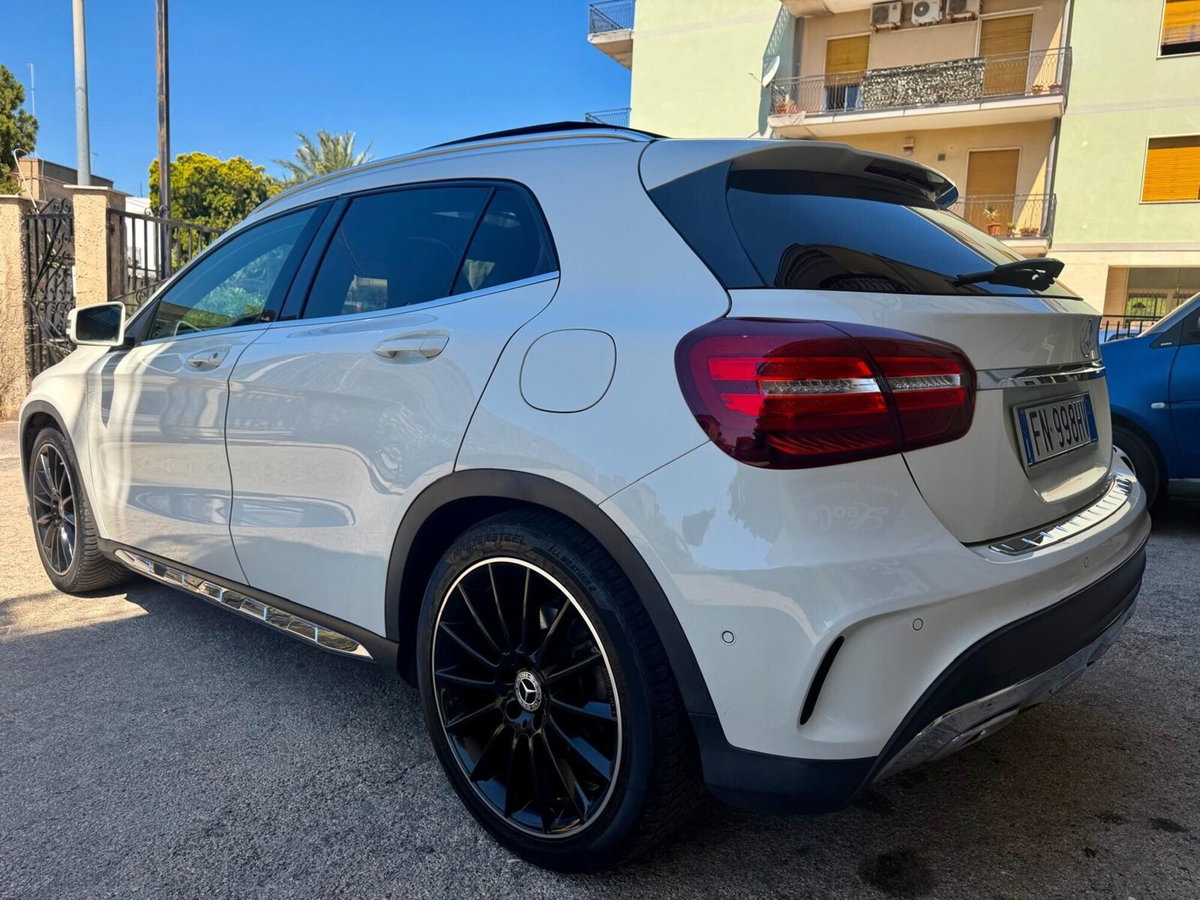 Mercedes-Benz GLA SUV 200 d Automatic Premium (4)