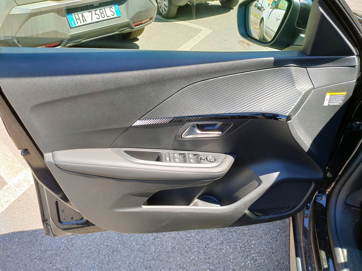 Peugeot 208 PureTech 100 Stop&Start 5 porte Allure (17)