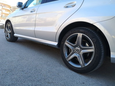 Mercedes-Benz GLE SUV 250 d 4Matic Premium (9)