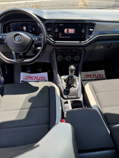 Volkswagen T-Roc 1.6 TDI SCR Style BlueMotion Technology (11)