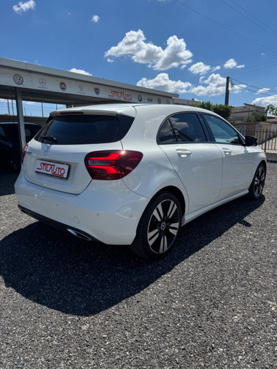 Mercedes-Benz Classe A 180 CDI Automatic Night Edition (2)