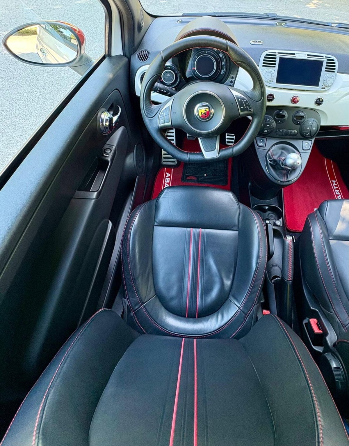 Abarth 500 1.4 Turbo T-Jet (13)