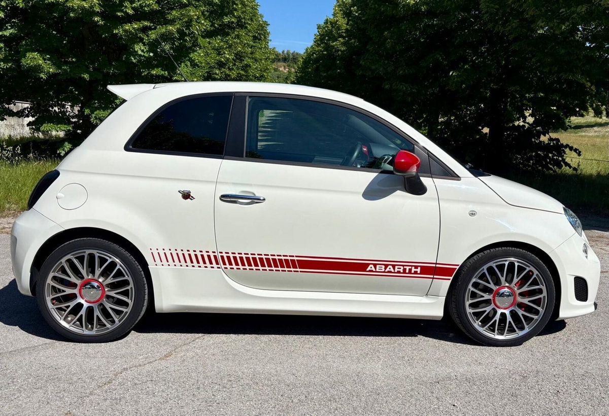 Abarth 500 1.4 Turbo T-Jet (3)