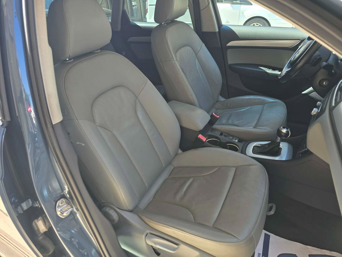 Audi Q3 2.0 TDI 120 CV S tronic Sport (8)