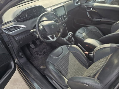 Peugeot 208 e-HDi 92 CV Stop&Start ETG6 3 porte Allure (11)