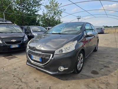 Peugeot 208 e-HDi 92 CV Stop&Start ETG6 3 porte Allure (2)