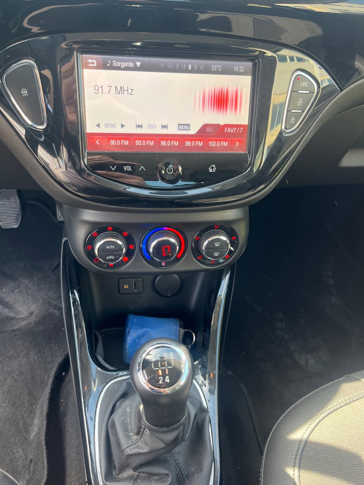 Opel Adam 1.4 87 CV GPL Tech Air (11)