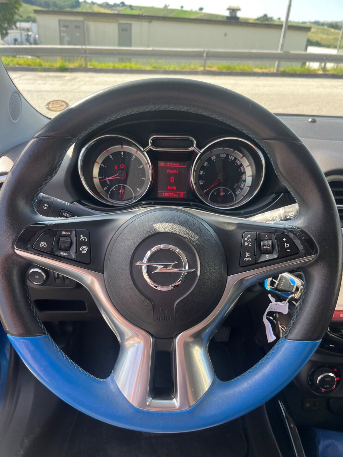Opel Adam 1.4 87 CV GPL Tech Air (9)