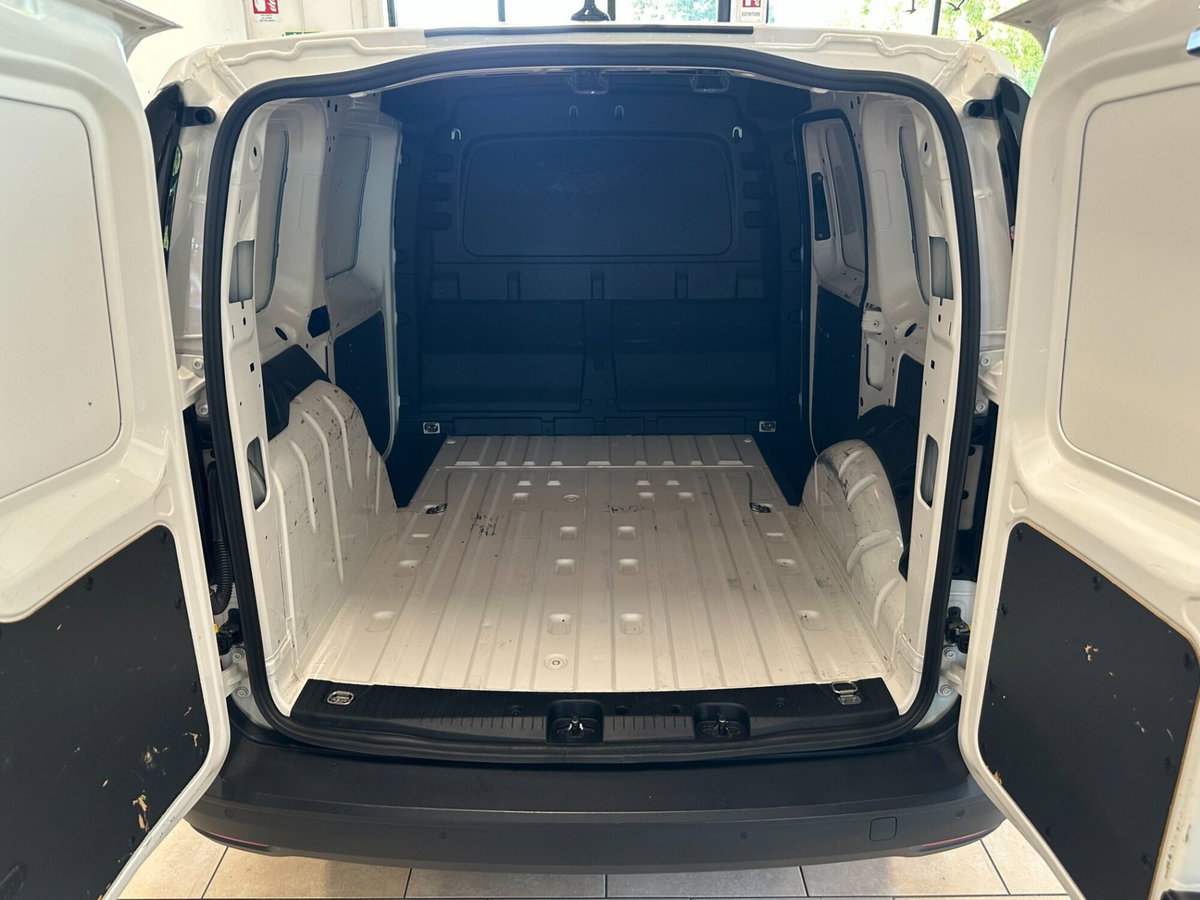 Volkswagen Veicoli Commerciali Caddy Furgone cargo maxi 2.0 tdi scr 122cv 4motion Business (12)