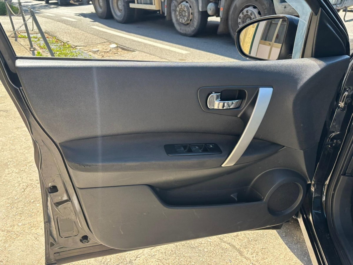 Nissan Qashqai 1.5 dCi DPF Acenta (10)