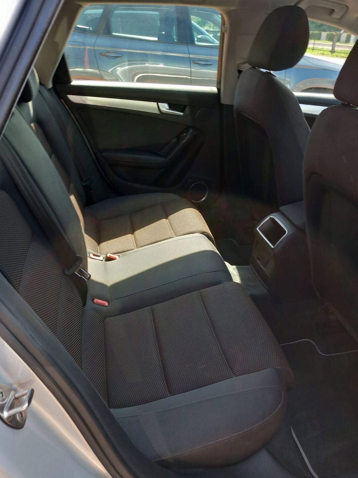 Audi A4 Allroad 2.0 TDI 177 CV Advanced (11)