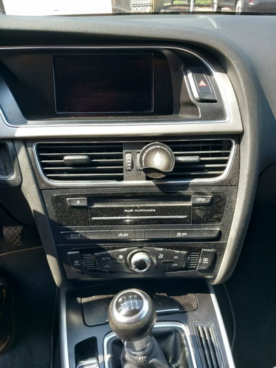Audi A4 Allroad 2.0 TDI 177 CV Advanced (12)