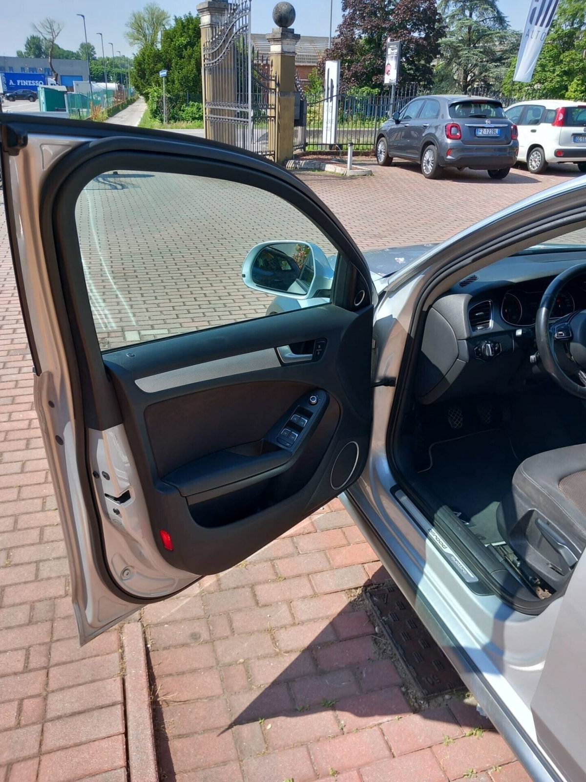 Audi A4 Allroad 2.0 TDI 177 CV Advanced (15)