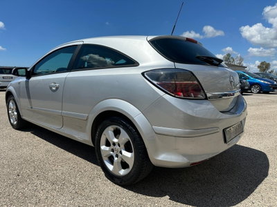 Opel Astra GTC 1.3 CDTI 3 porte Enjoy (6)