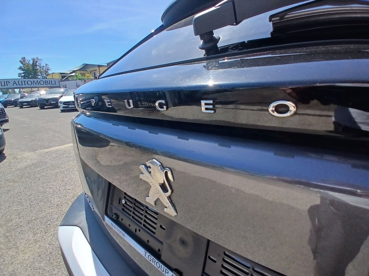 Peugeot 2008 PureTech 130 S&S Allure (14)