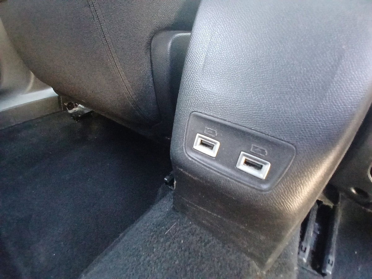 Peugeot 2008 PureTech 130 S&S Allure (20)