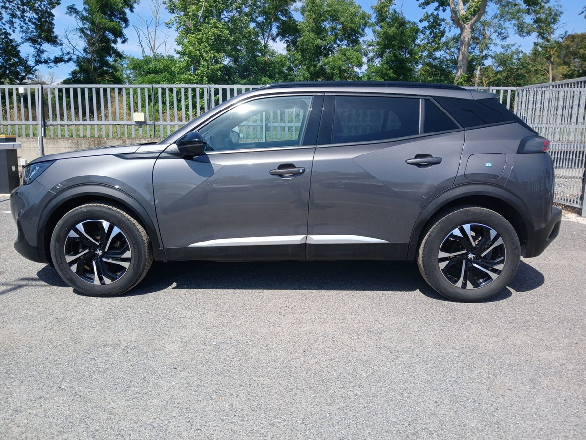 Peugeot 2008 PureTech 130 S&S Allure (8)