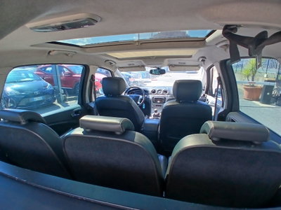 Ford S-Max 2.0 TDCi 140CV Titanium (12)