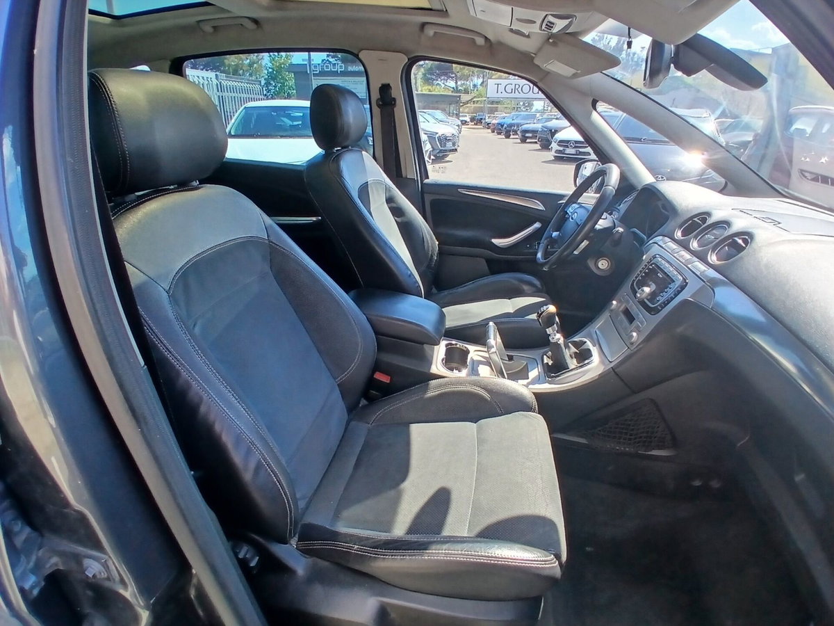 Ford S-Max 2.0 TDCi 140CV Titanium (15)