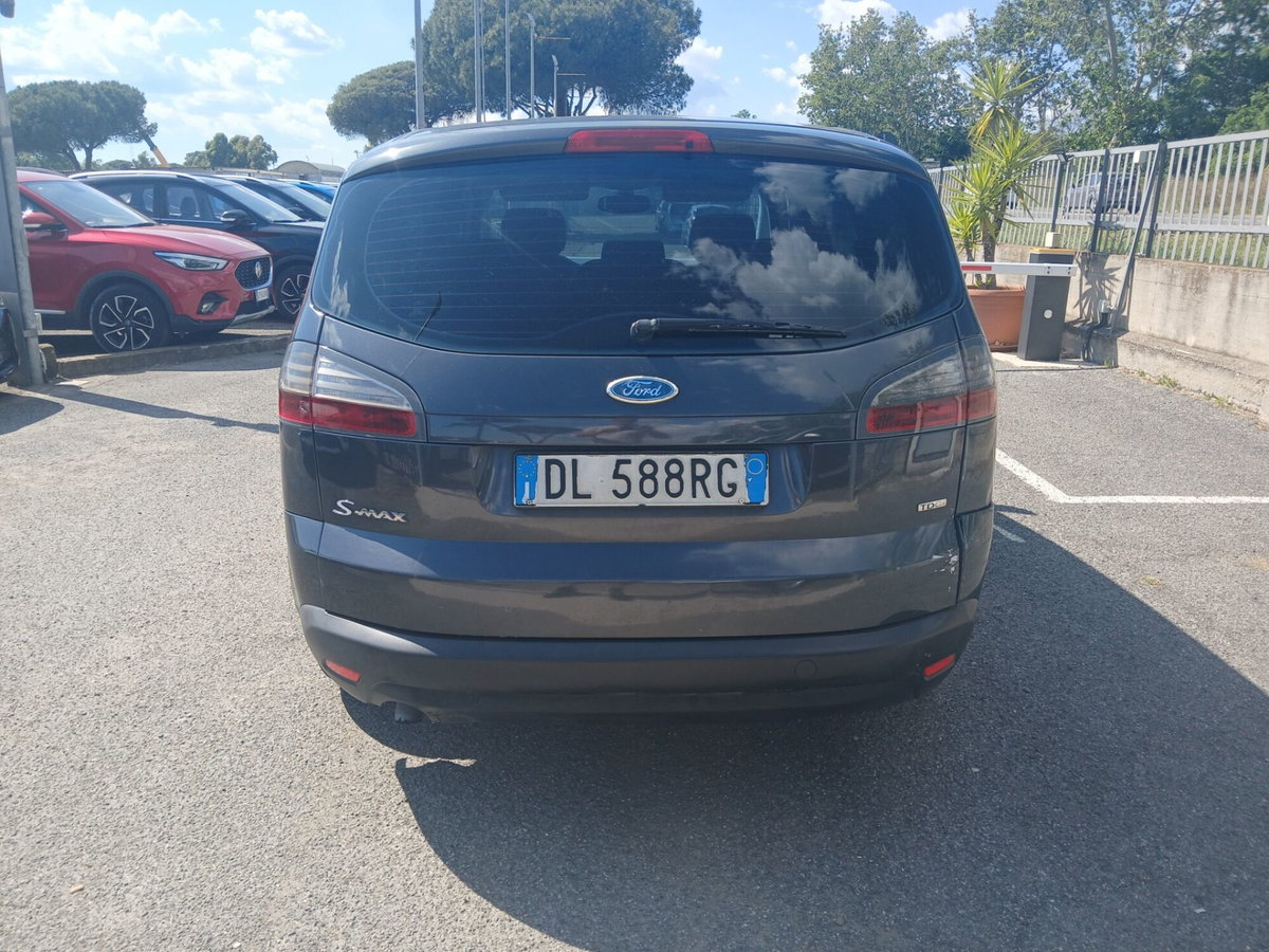Ford S-Max 2.0 TDCi 140CV Titanium (6)
