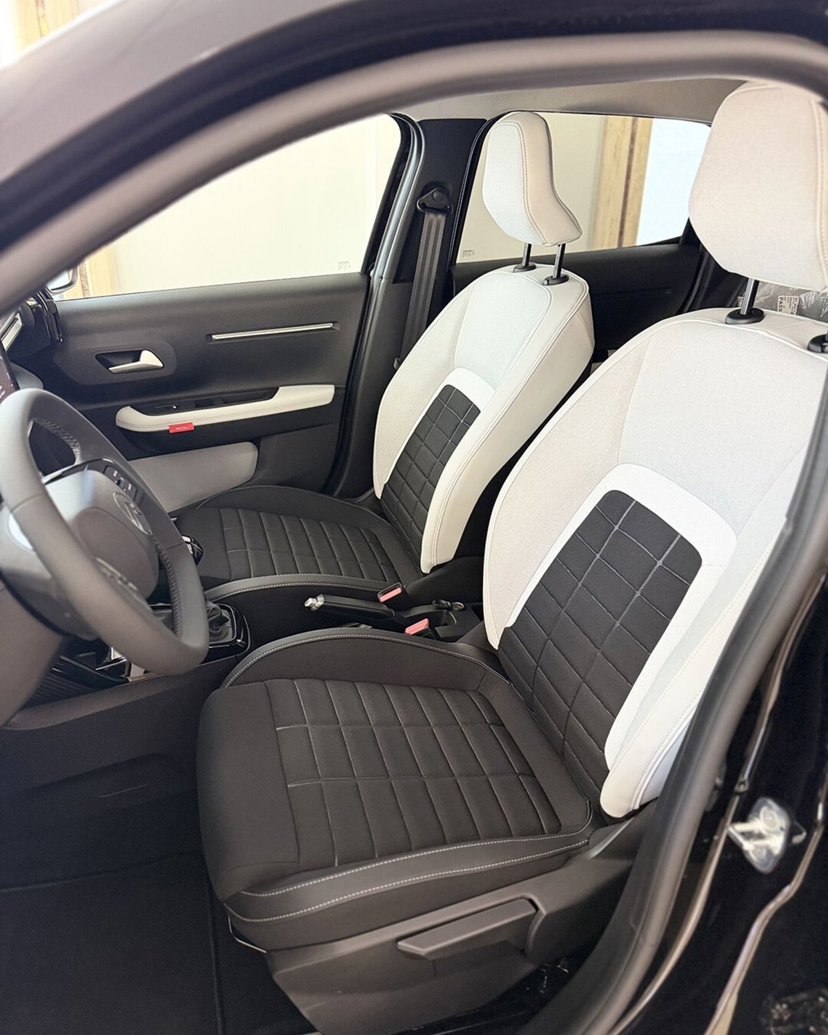 Citroen C3 1.2 puretech turbo Max 100cv s&s (7)