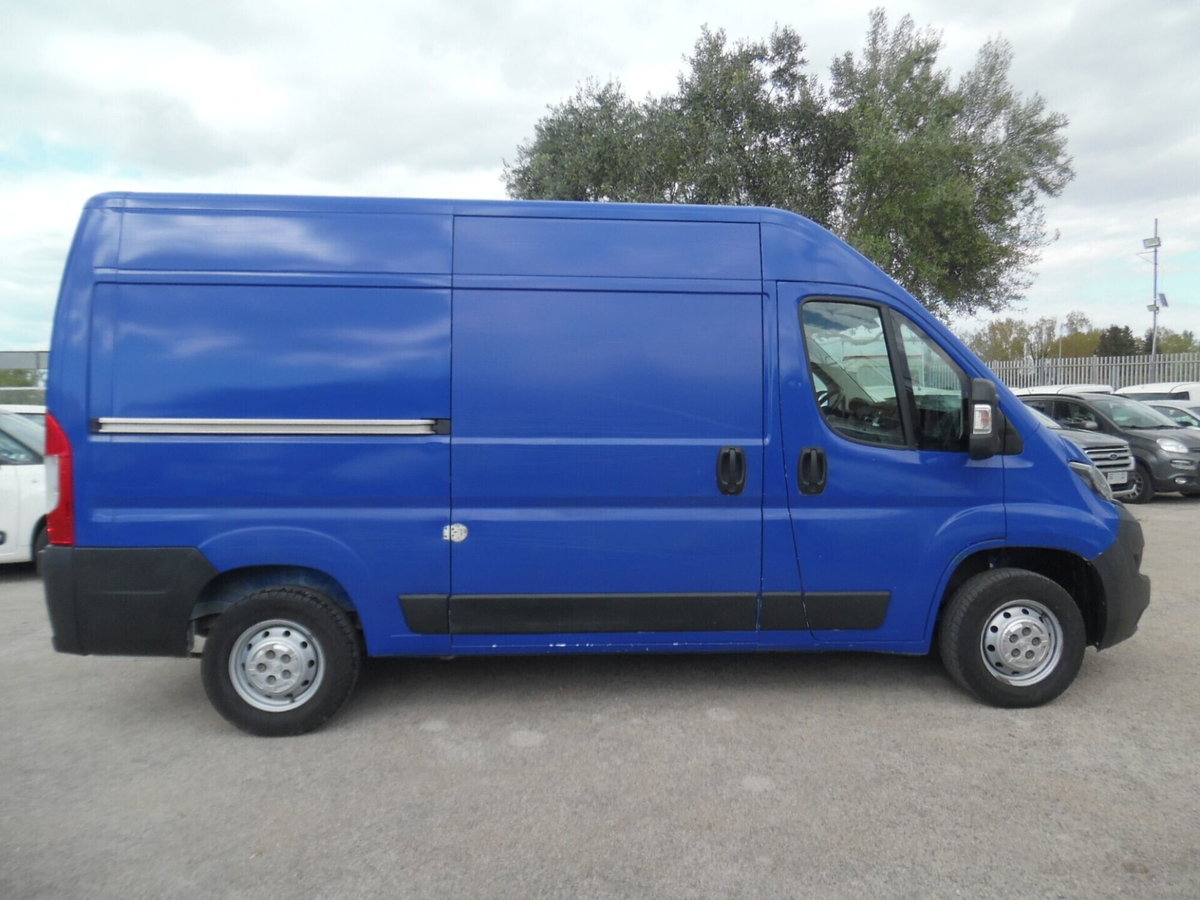 Peugeot Boxer Furgone 333 2.2 BlueHDi 140 S&S PM-TN Furgone (9)