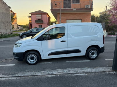 Toyota Proace City Verso City Verso 1.5D 100 CV S&S Short D Luxury (14)