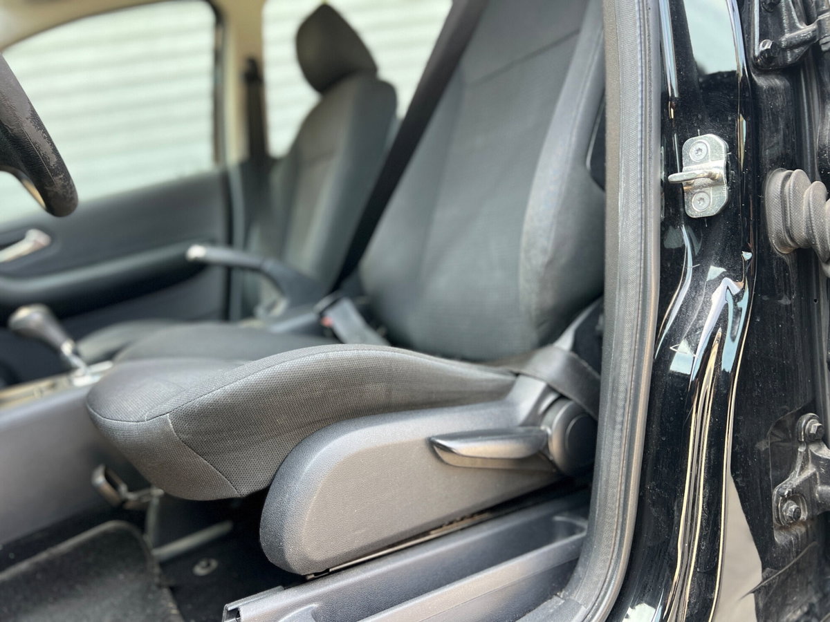 Mercedes-Benz Classe A 180 CDI Avantgarde (8)