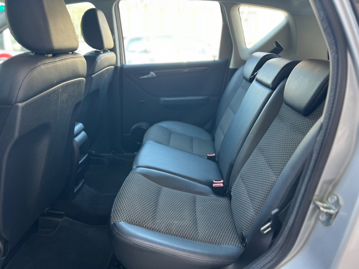 Mercedes-Benz Classe A 180 CDI Elegance (7)