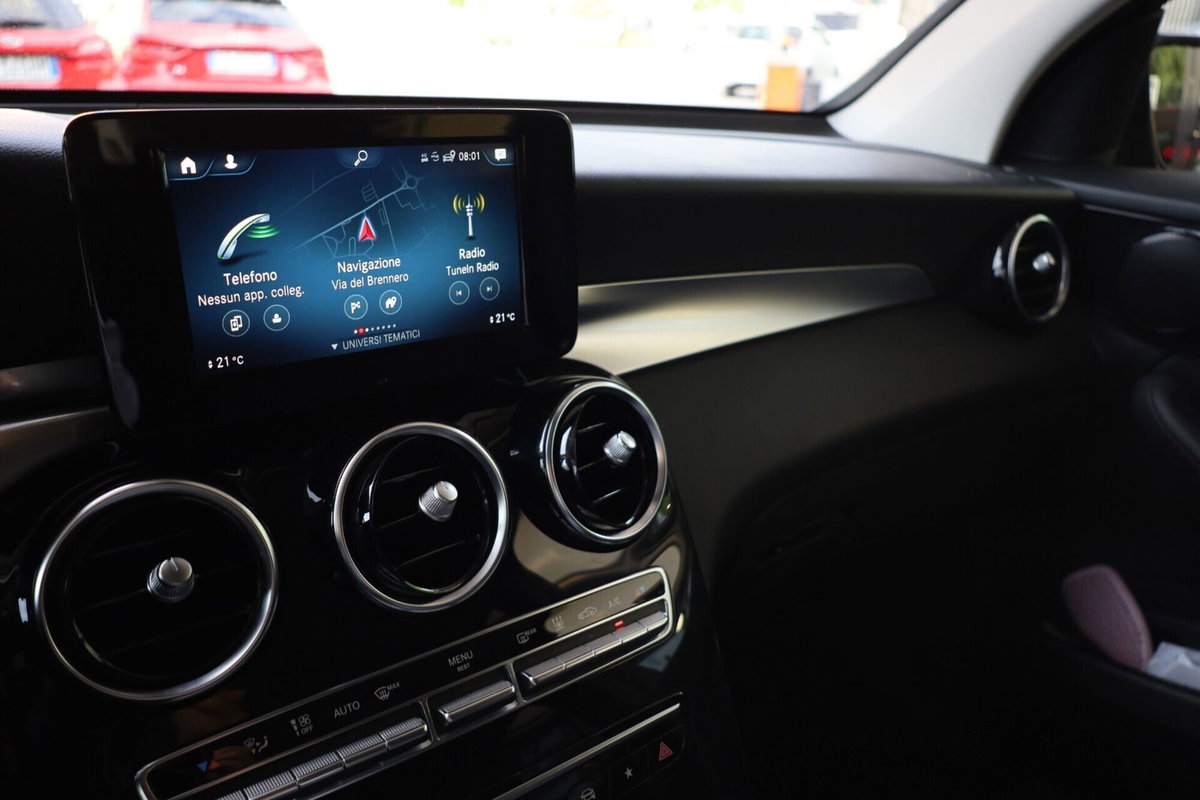 Mercedes-Benz GLC SUV 300 de 4Matic EQ-Power Business (12)