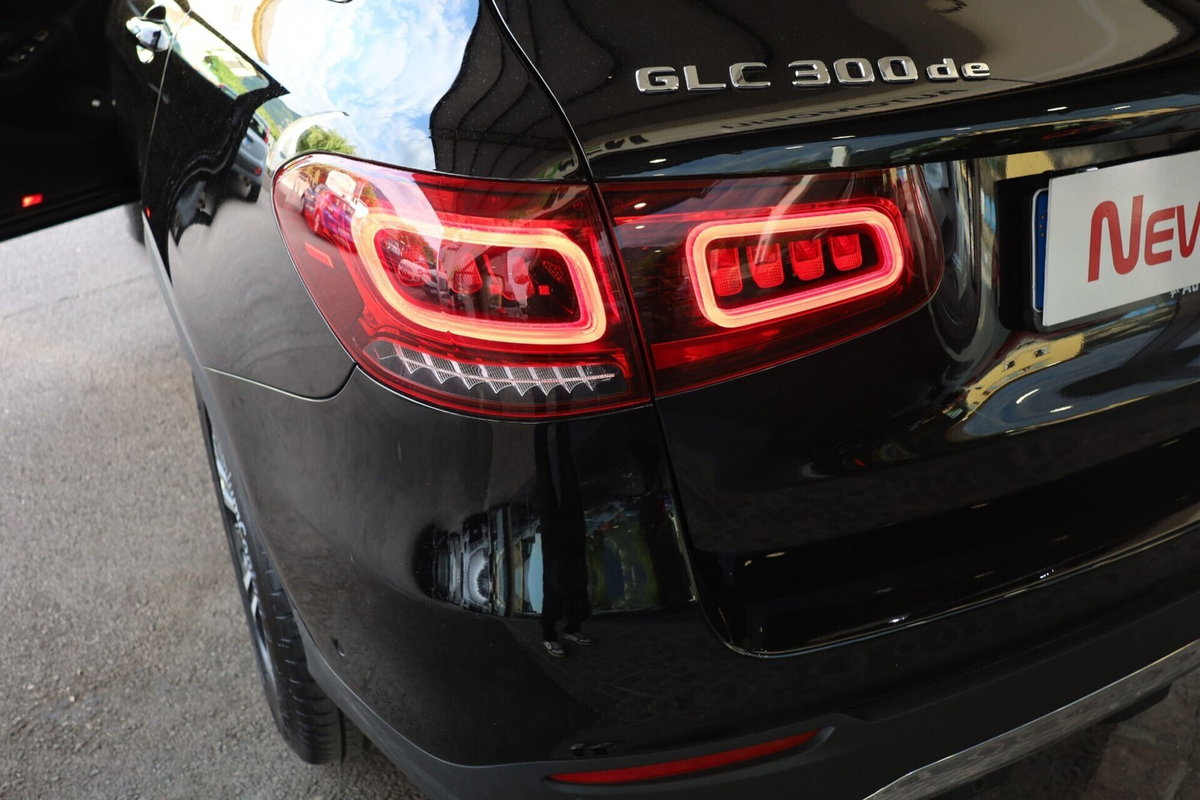 Mercedes-Benz GLC SUV 300 de 4Matic EQ-Power Business (13)