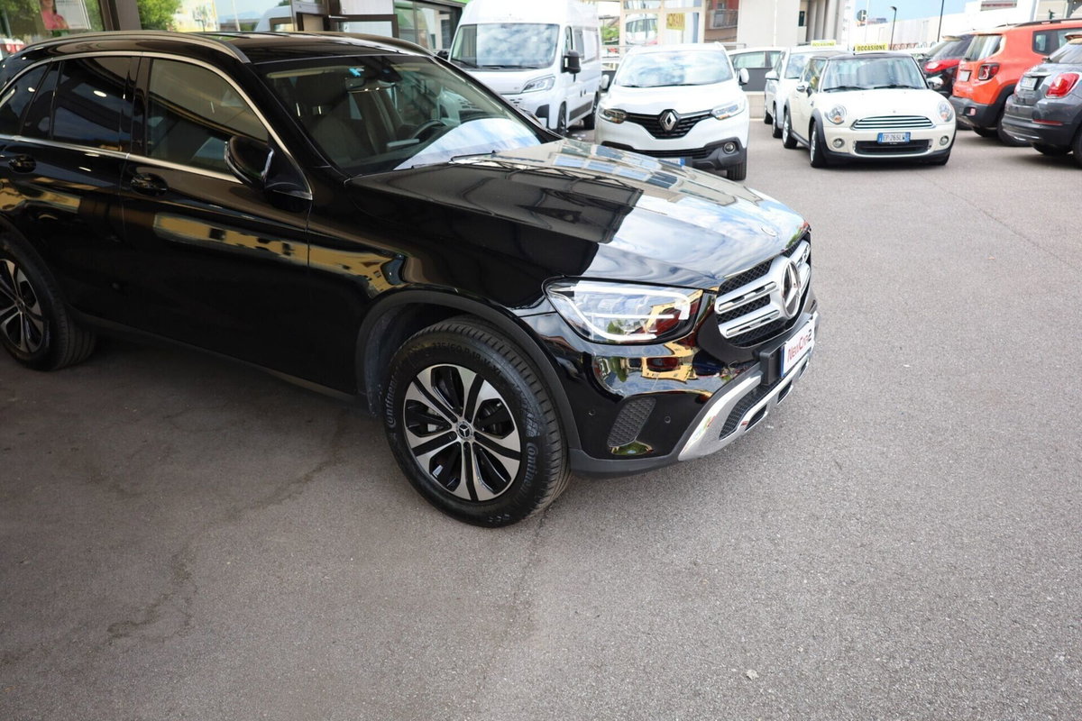 Mercedes-Benz GLC SUV 300 de 4Matic EQ-Power Business (2)
