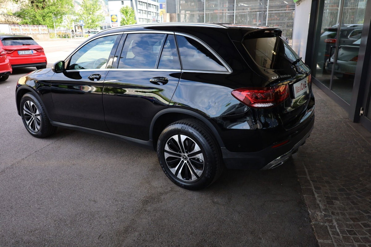 Mercedes-Benz GLC SUV 300 de 4Matic EQ-Power Business (3)