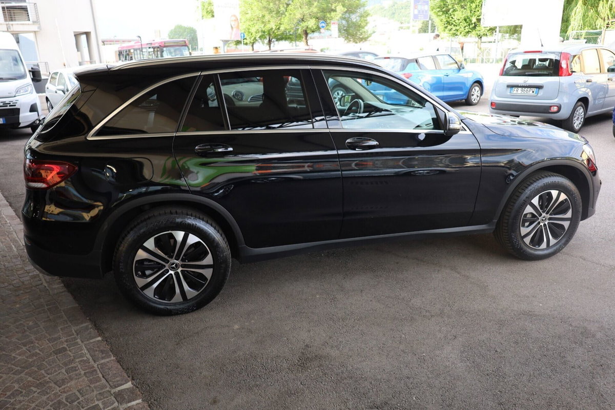 Mercedes-Benz GLC SUV 300 de 4Matic EQ-Power Business (4)