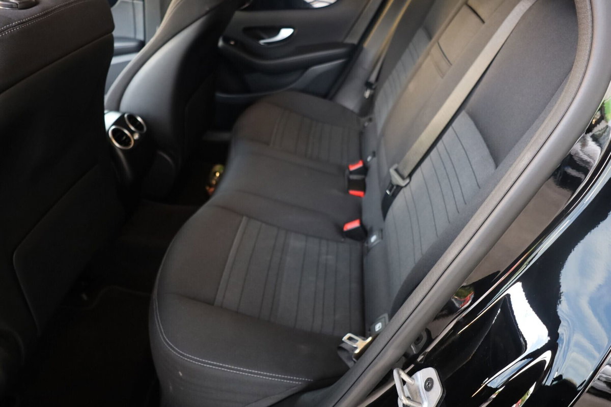 Mercedes-Benz GLC SUV 300 de 4Matic EQ-Power Business (6)