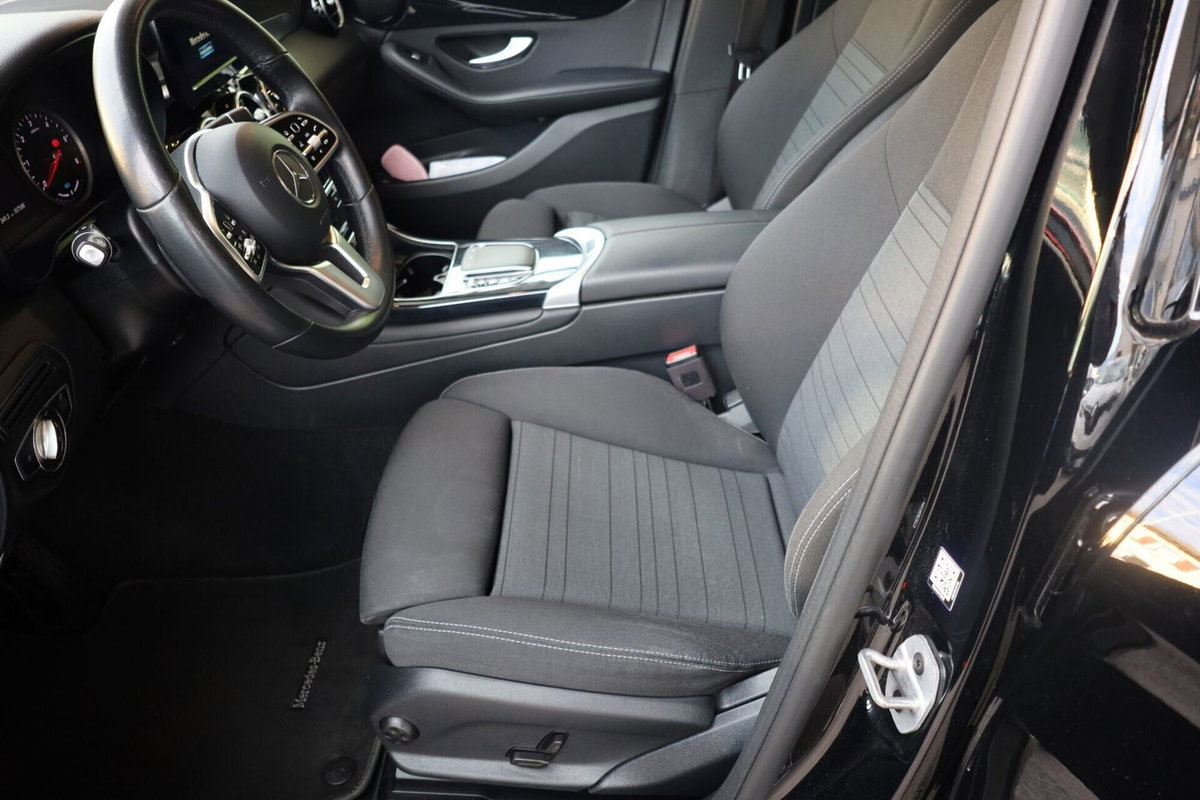 Mercedes-Benz GLC SUV 300 de 4Matic EQ-Power Business (7)