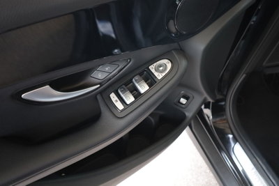 Mercedes-Benz GLC SUV 300 de 4Matic EQ-Power Business (8)