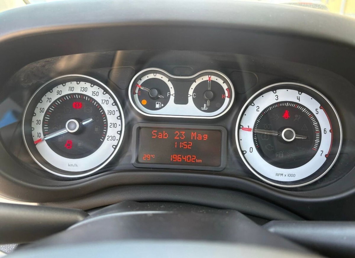 Fiat 500L 1.3 Multijet 95 CV Business (12)